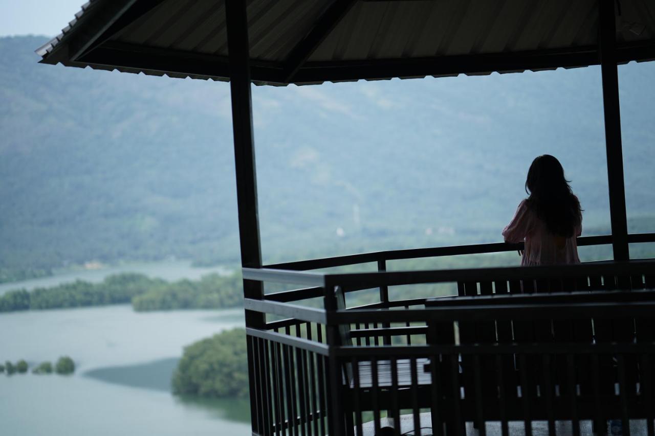 Casa Lucio Resorts Mannarakkat ภายนอก รูปภาพ