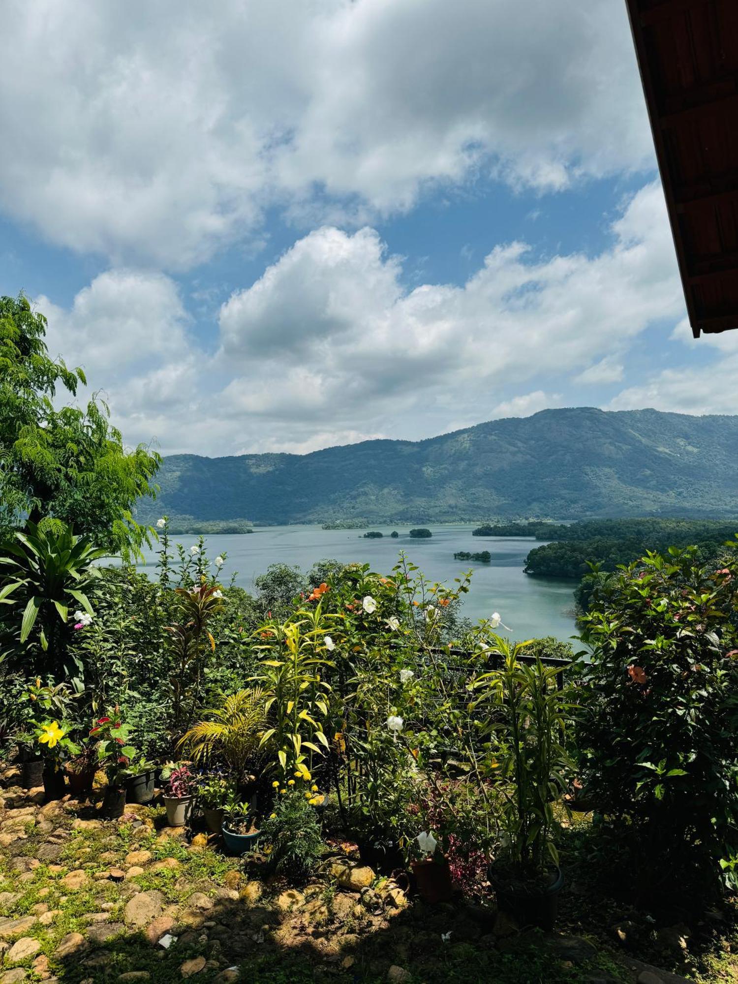 Casa Lucio Resorts Mannarakkat ภายนอก รูปภาพ